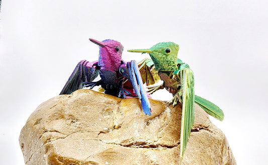 3D printed Humming Bird with a floral stand articulated fidget sensory toy. Desk Toy.