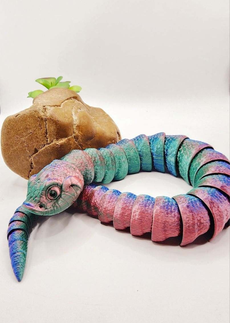 3D printed articulated hognose snake fidget toy.