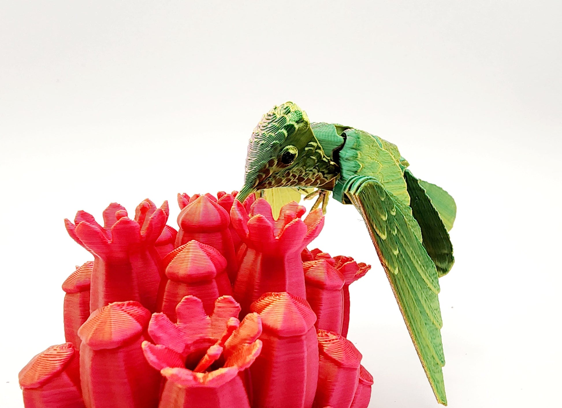 3D printed Humming Bird with a floral stand articulated fidget sensory toy. Desk Toy.