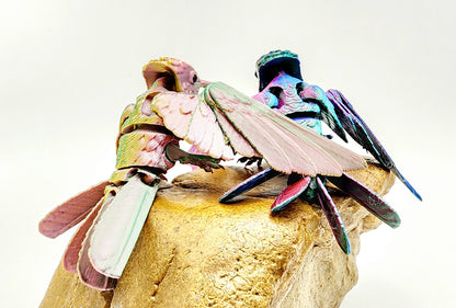 3D printed Humming Bird with a floral stand articulated fidget sensory toy. Desk Toy.