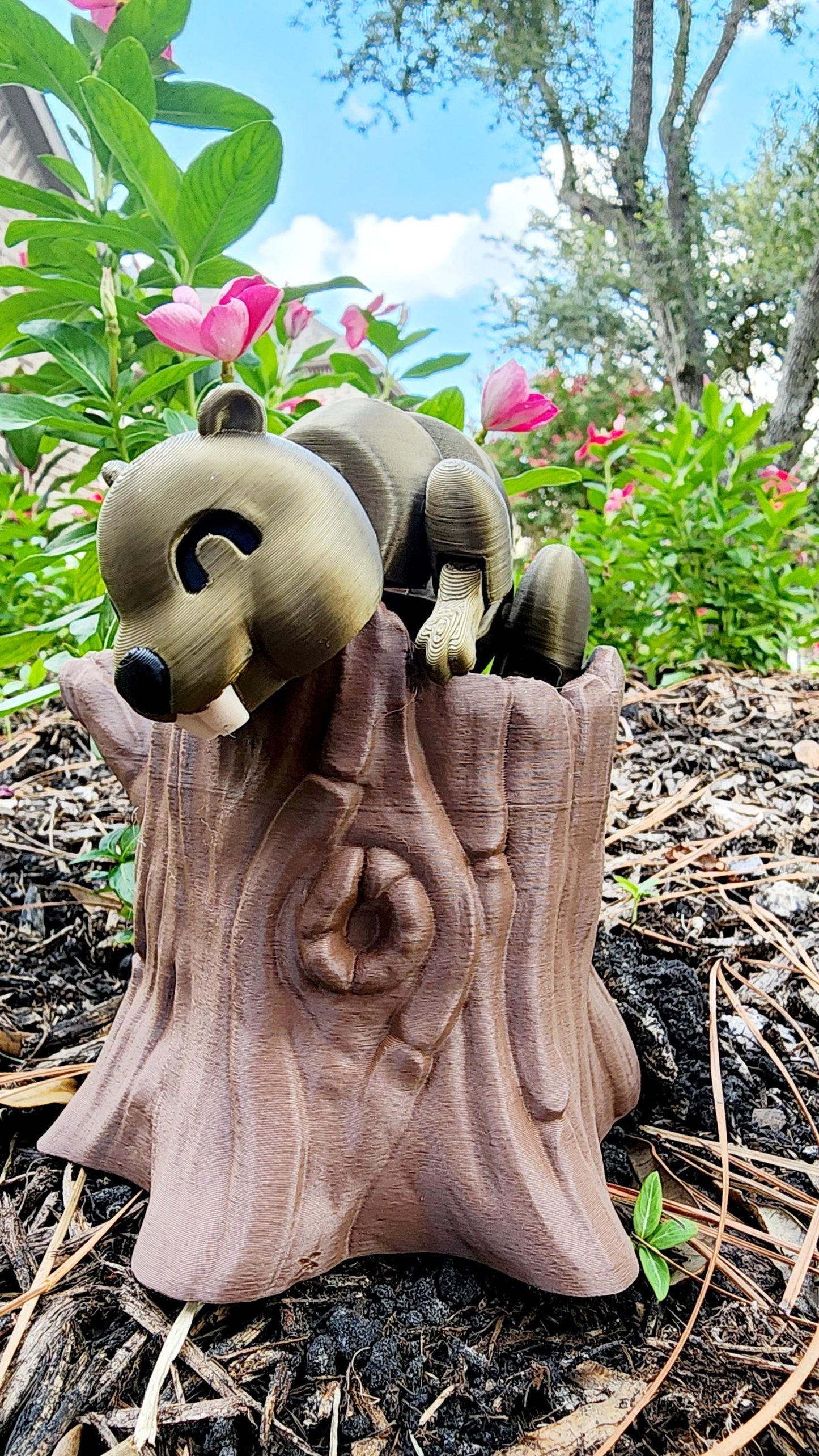 3D printed Articulated Beaver with optional Tree Stump fidget, sensory toy.