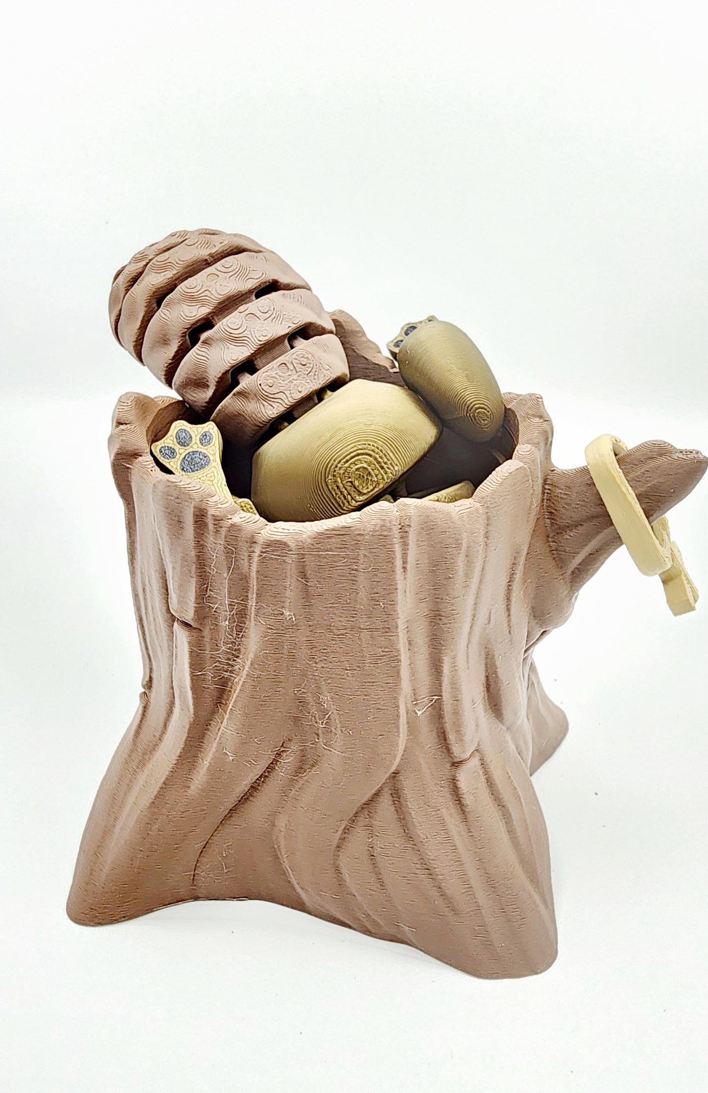 3D printed Articulated Beaver with optional Tree Stump fidget, sensory toy.