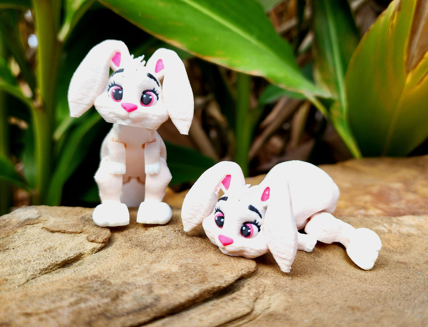 3D printed articulate Easter Bunny fidget toy.