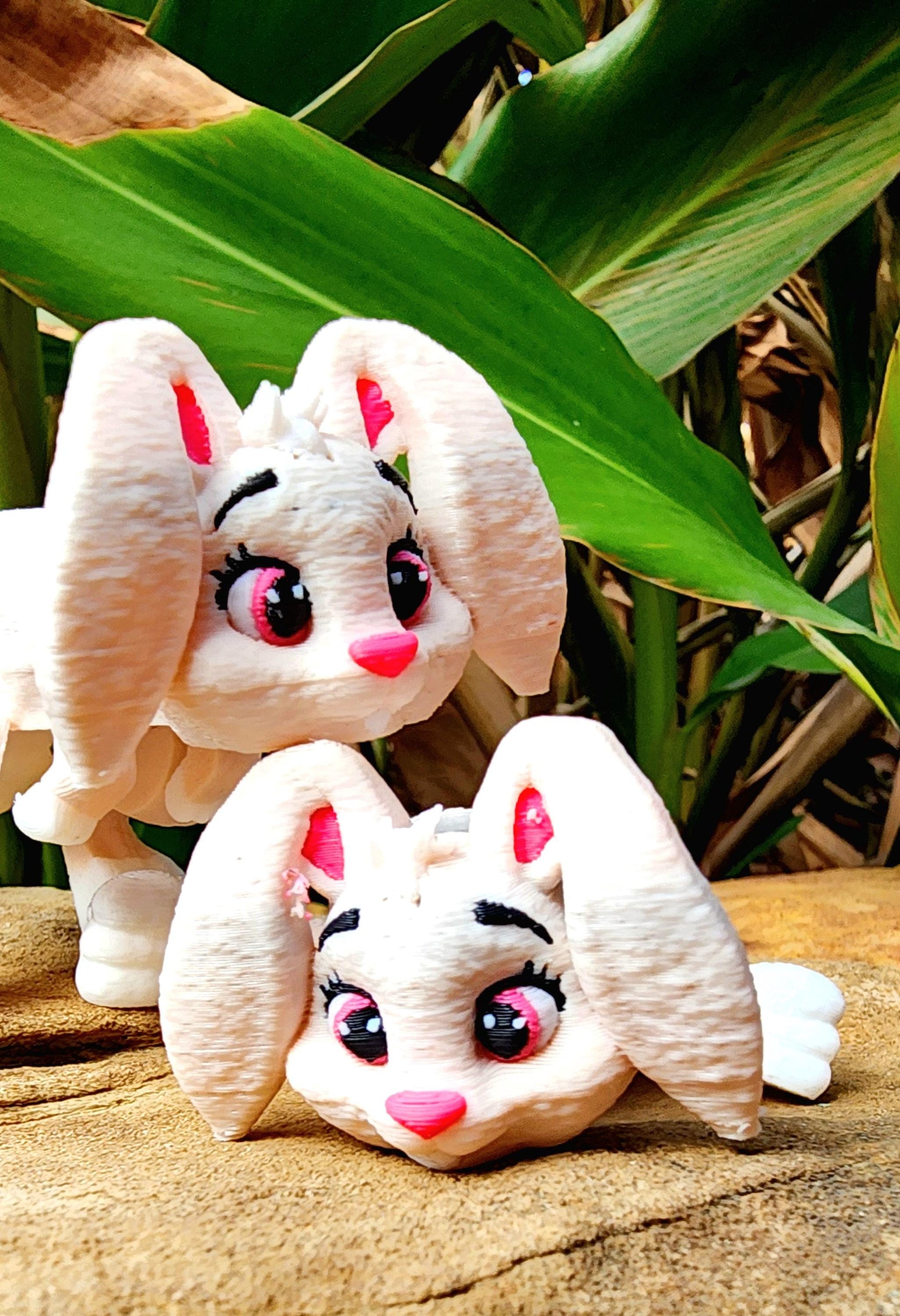 3D printed articulate Easter Bunny fidget toy.