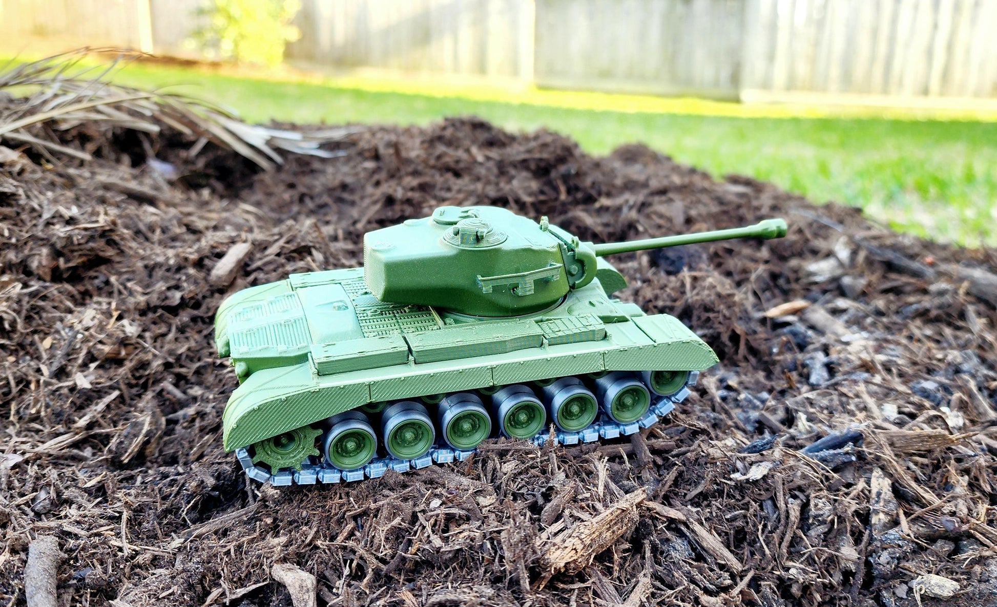 3D printed articulate M26 Pershing Tank.