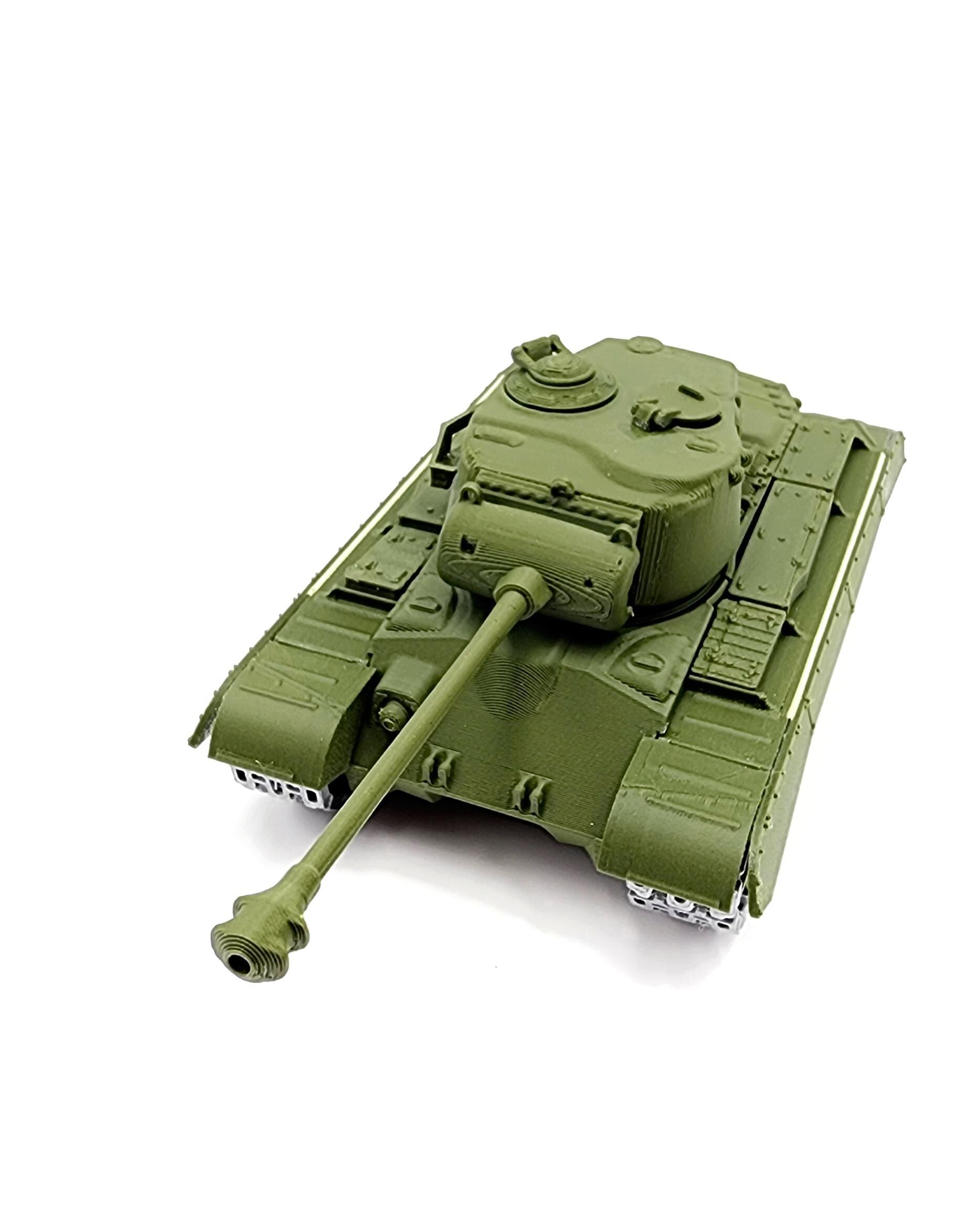 3D printed articulate M26 Pershing Tank.