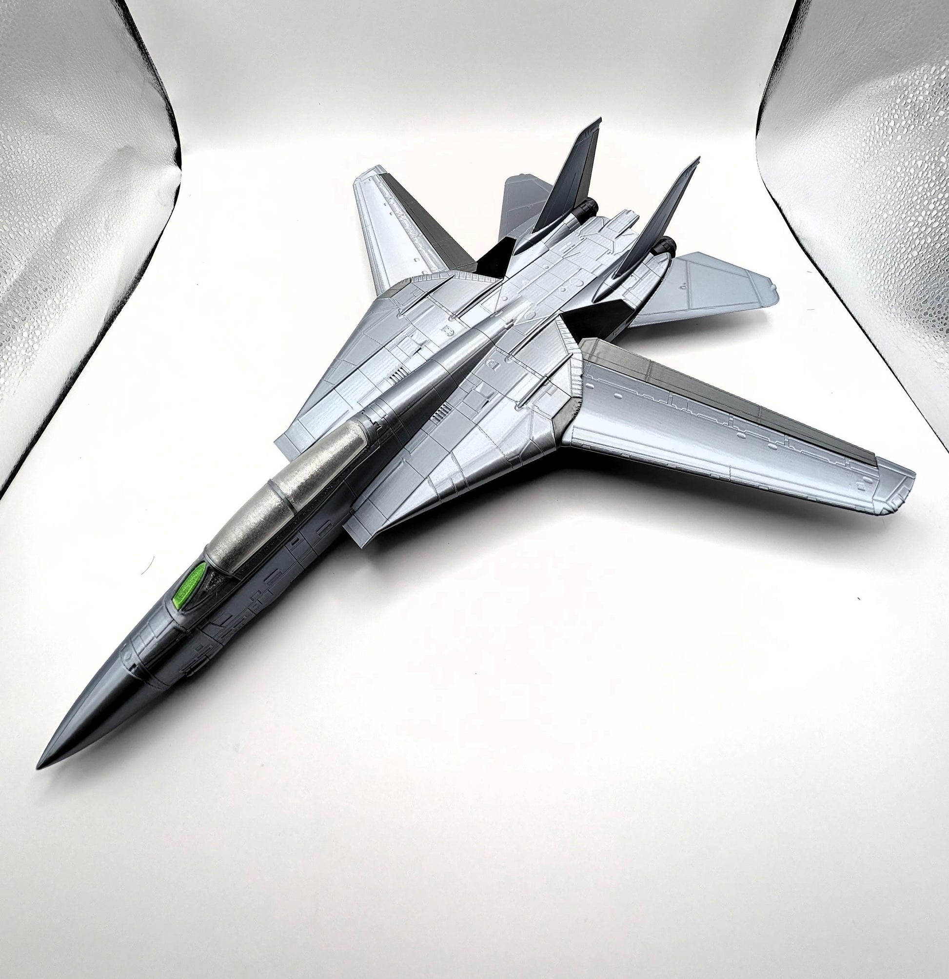 3D printed highly detailed F-14 Tomcat with articulating wings. Action Figure, Fidget Toy.
