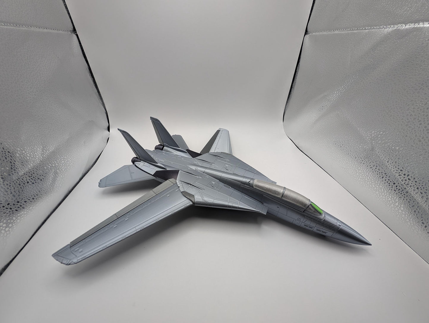 3D printed highly detailed F-14 Tomcat with articulating wings. Action Figure, Fidget Toy.