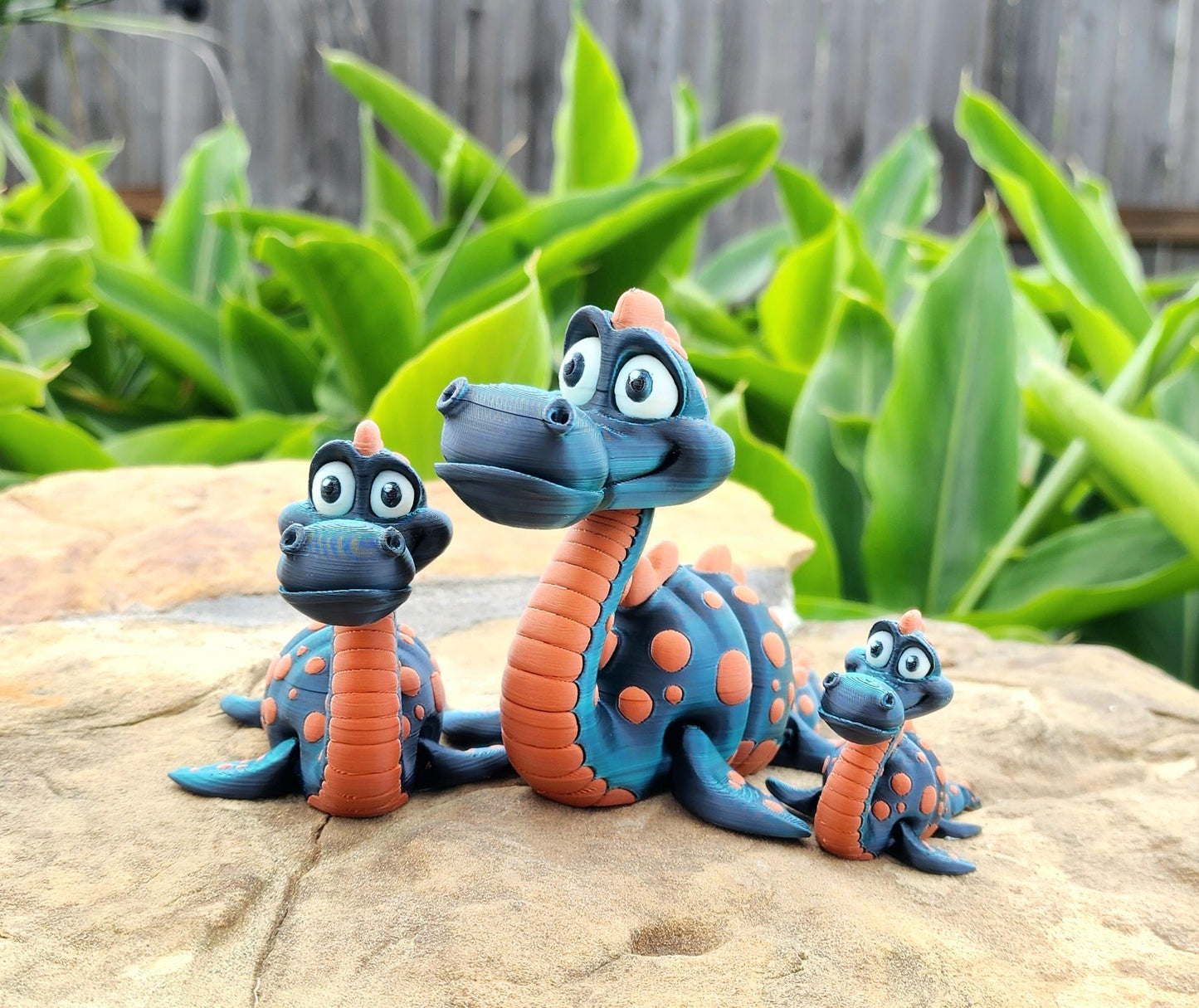 3D Printed Loch Ness Monster Fidget Toy – Articulated Desk Toy – Cute Nessie Gift – Available in 3 Sizes
