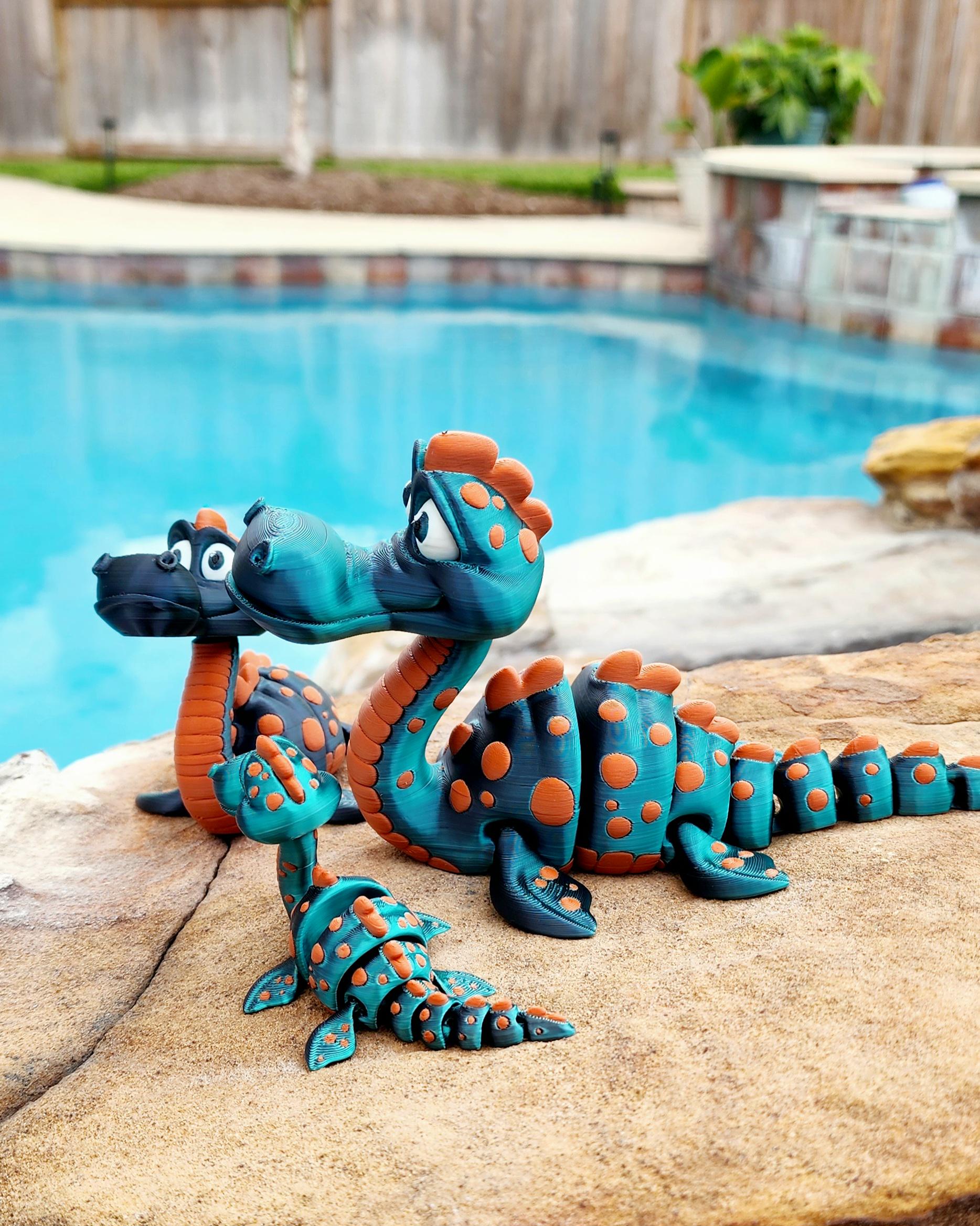 3D Printed Loch Ness Monster Fidget Toy – Articulated Desk Toy – Cute Nessie Gift – Available in 3 Sizes