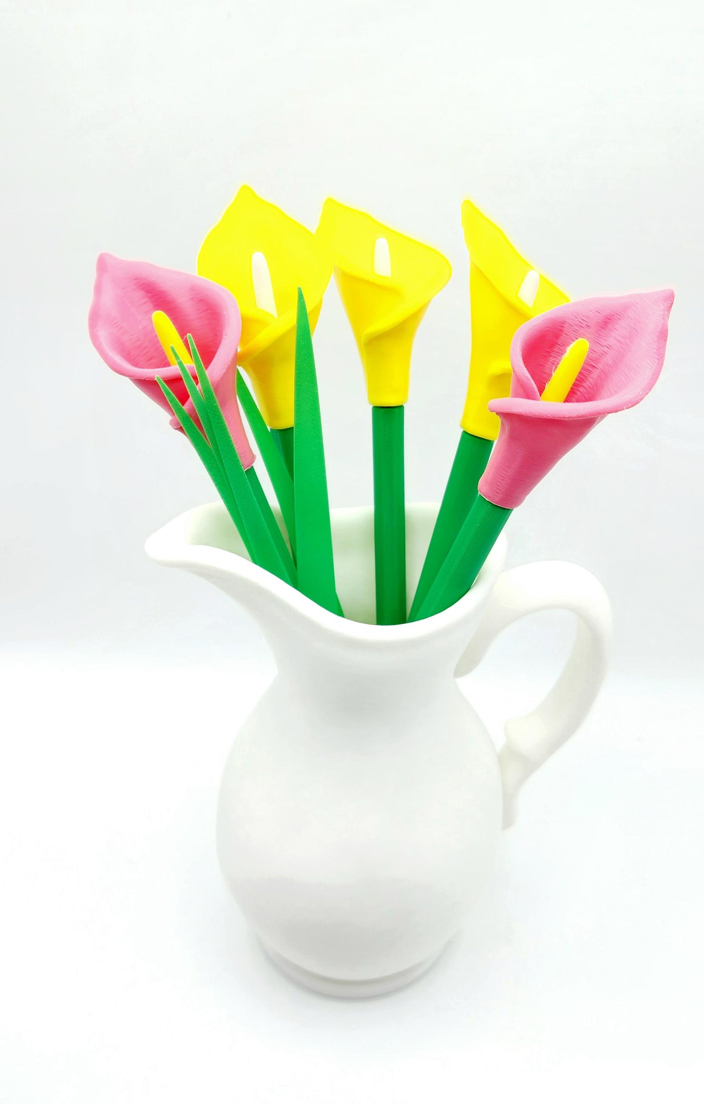 3D Printed Calla Lily Pen and Bookmark Set in Vase - Handmade Floral Desk Decor - Unique Gift for Teachers, Writers & Garden Lovers