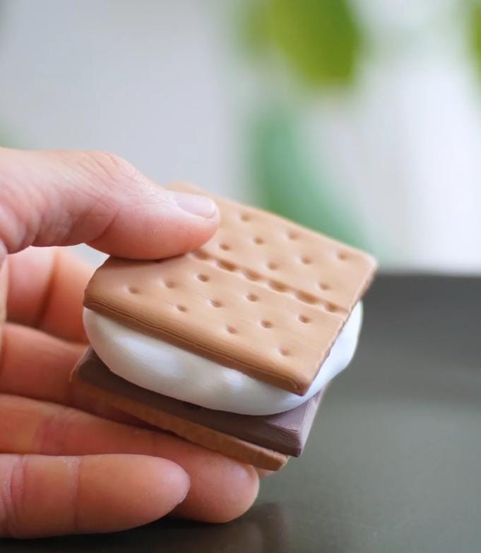 S’more Clicker Toy – Cute Fidget for Stress Relief, 3D Printed Campfire Sensory Toy, Unique Gift for Fidget Lovers