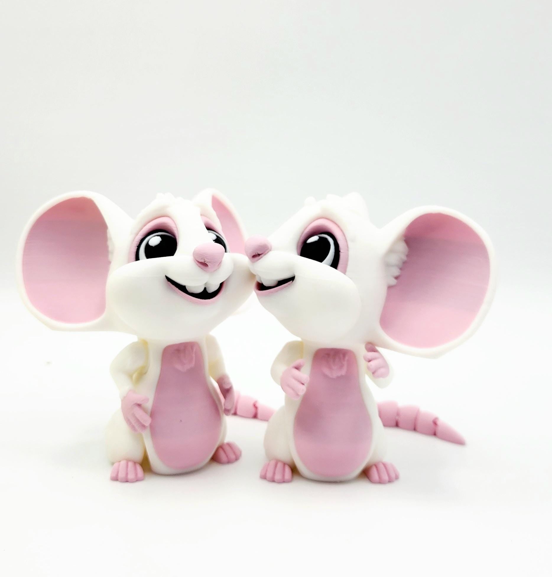 Adorable Mouse Fidget Toy | 3D Printed Articulated Mouse with Cheese | Poseable | Large, Medium, Small Sizes | Cute Gift or Desk Buddy