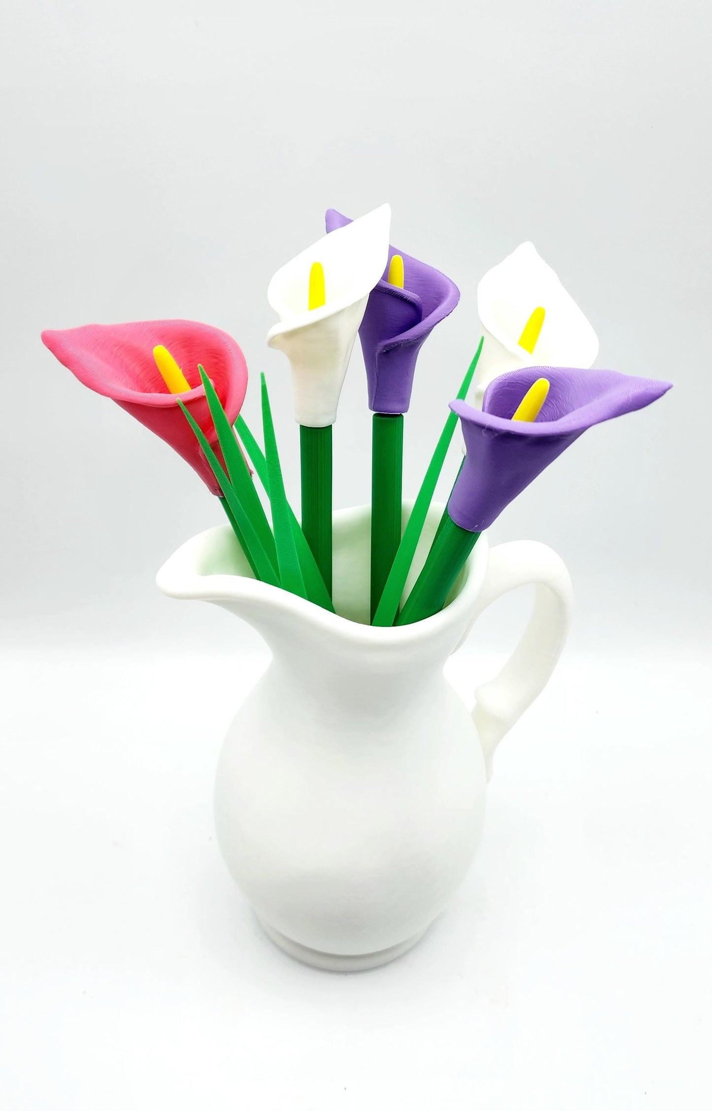 3D Printed Calla Lily Pen and Bookmark Set in Vase - Handmade Floral Desk Decor - Unique Gift for Teachers, Writers & Garden Lovers