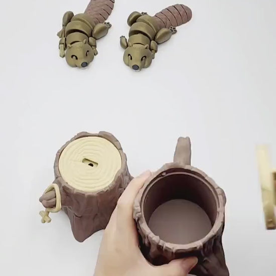 3D printed Articulated Beaver with optional Tree Stump fidget, sensory toy.