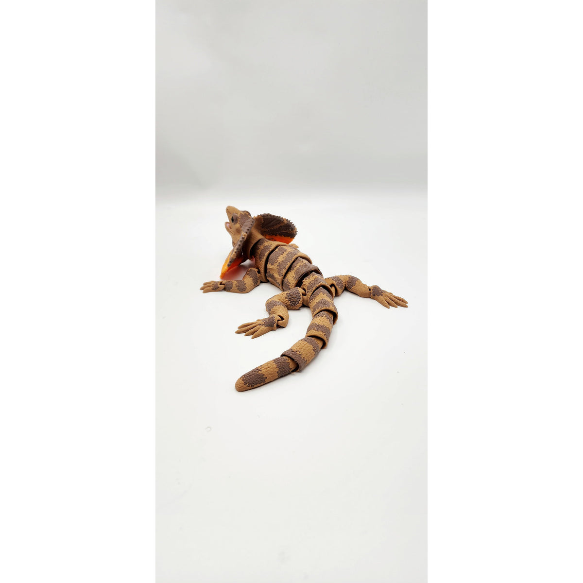 Frilled Neck Lizard 3D printed articulated model, view 7