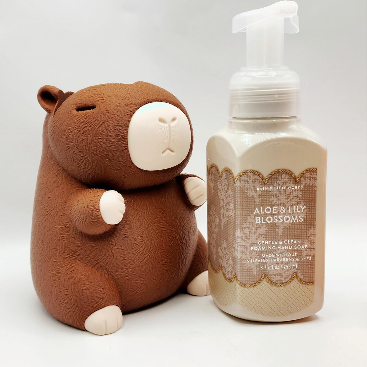 Chubby Capybara 3D printed soap dispenser sleeve, view 8