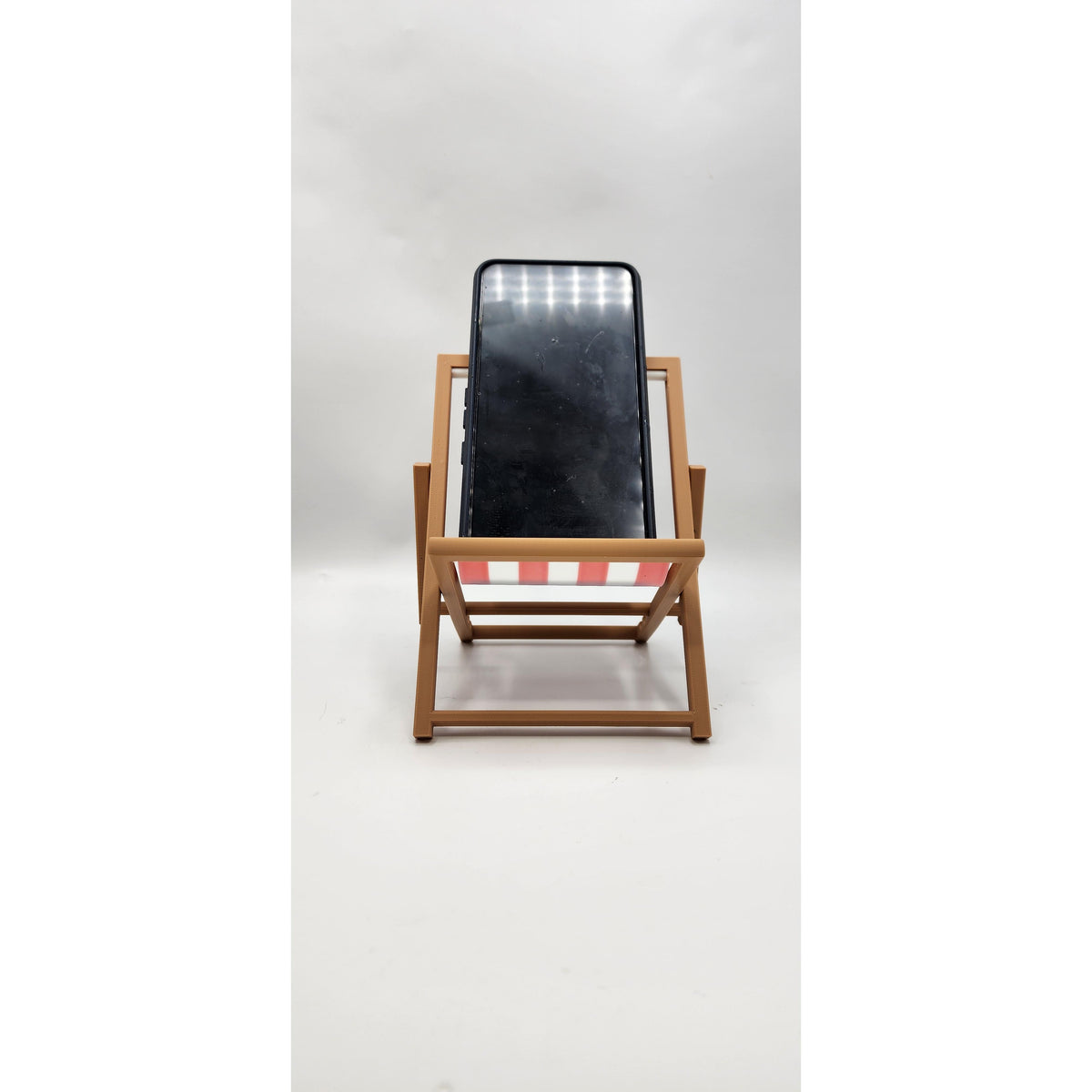 Mini Beach Chair 3D printed phone mount, view 3