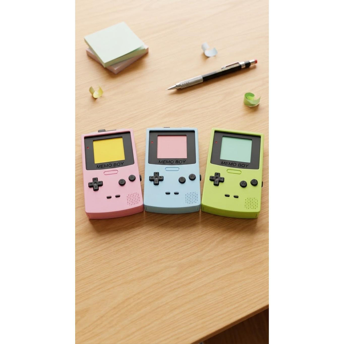 Retro Handheld 3D printed memo holder, view 1