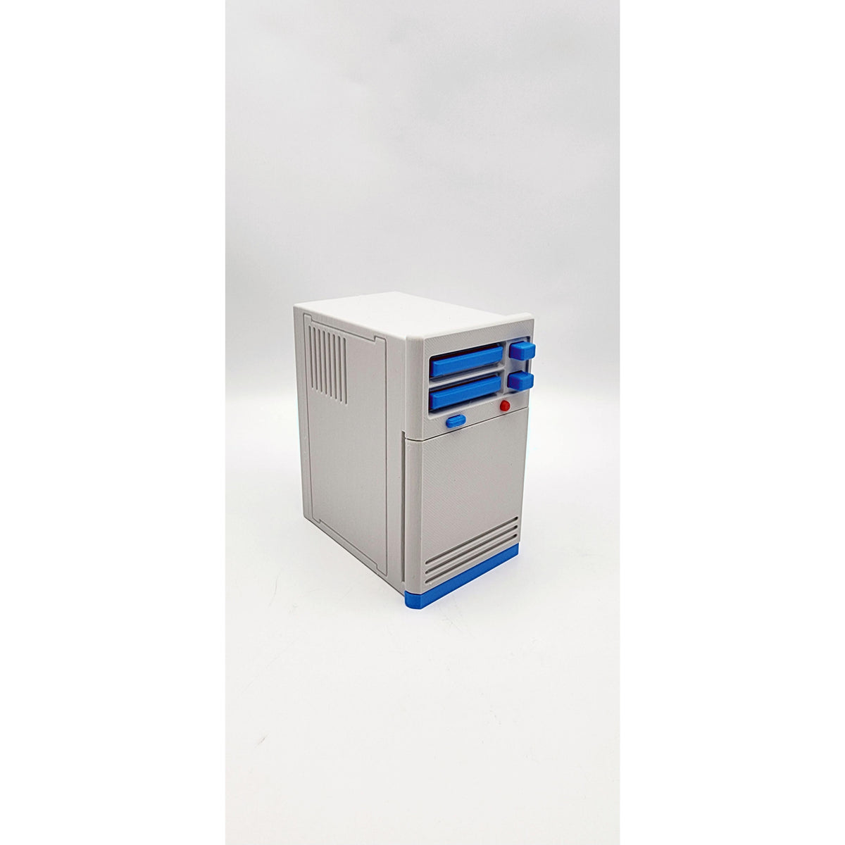 Retro 90s PC 3D printed desk organizer, view 3