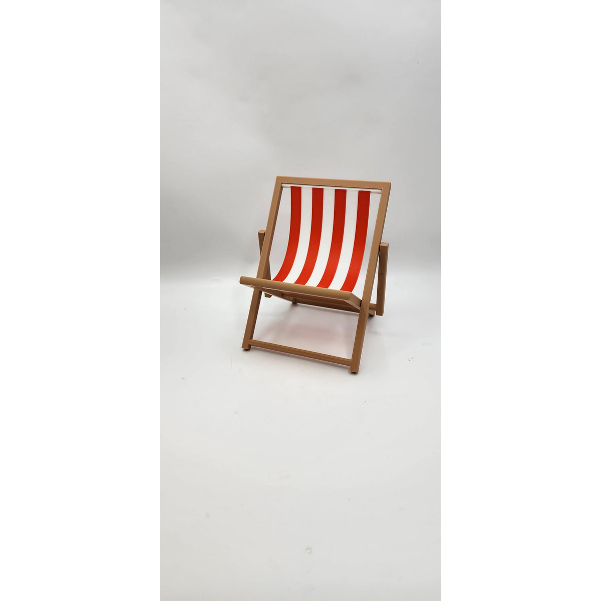 Mini Beach Chair 3D printed phone mount, view 6