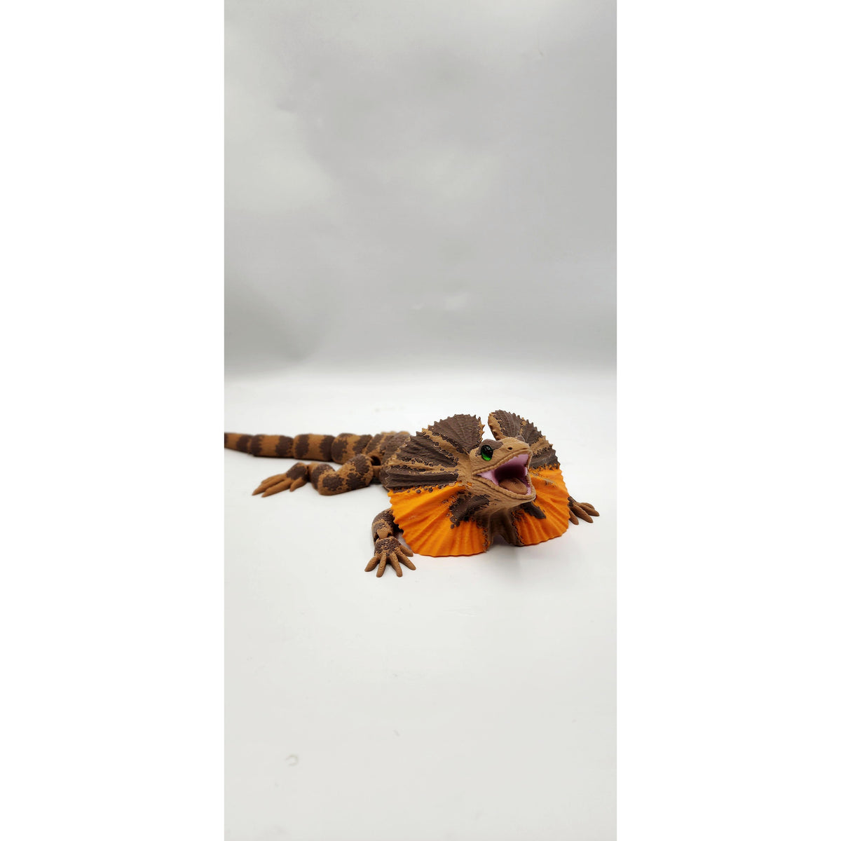 Frilled Neck Lizard 3D printed articulated model, view 5